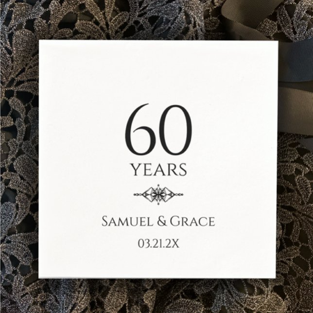 Servilleta De Papel Elegante y personalizado 60 aniversario de diamant (Custom unique 60th diamond wedding anniversary party napkins. Stylish personalized. Simple elegance.)