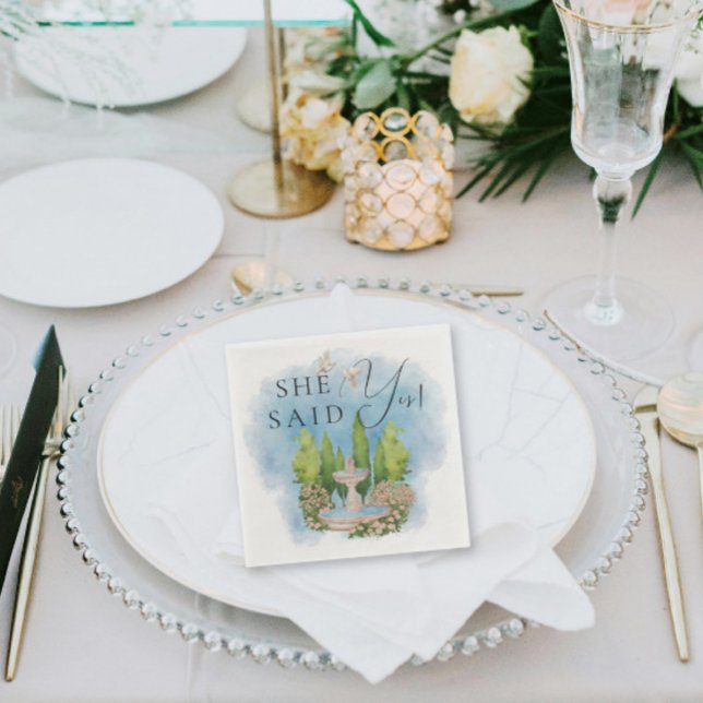 Servilleta De Papel ¡Ella Dijo Que Sí! Elegante Fuente palomas flores (Subido por el creador)