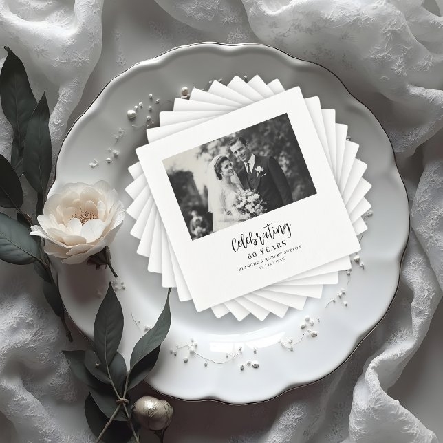Servilleta De Papel Exquisite Black White Elegant Wedding Anniversarie (Exquisite Black & White Elegant Wedding Anniversarie Photo Napkins.)