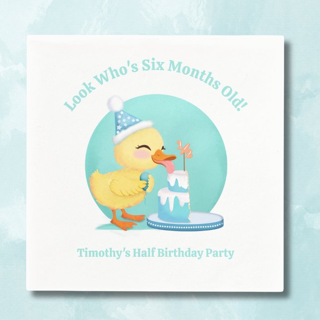 Servilleta De Papel Feliz medio cumpleaños, patito bebé con pastel de  (Subido por el creador)