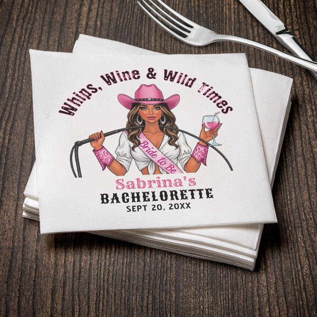 Servilleta De Papel Fiesta de Despedida de Soltera Vaquera Lazos Vino  (Cowgirl Bachelorette Party Whips Wine & Wild Times Napkins
)