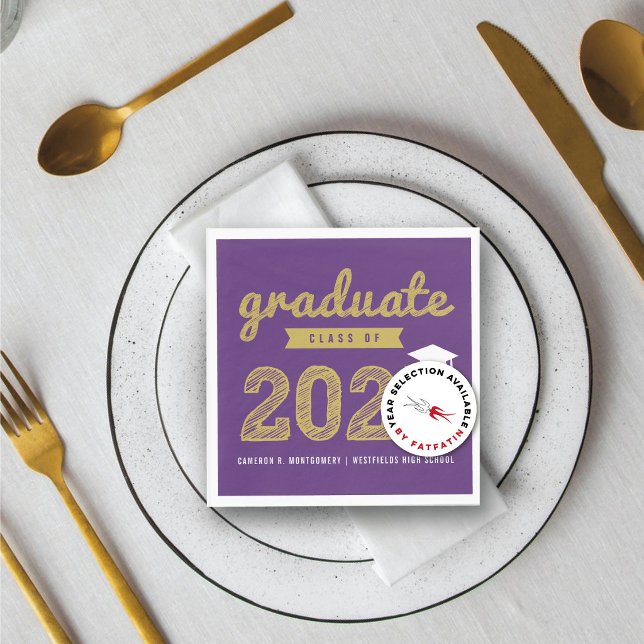 Servilleta De Papel Fiesta de Graduación Moderna Texto Esbozo Dorado I (2026 Bold Gold Sketch Graduate On Purple Modern Graduation Party Paper Napkins @ color_therapy)