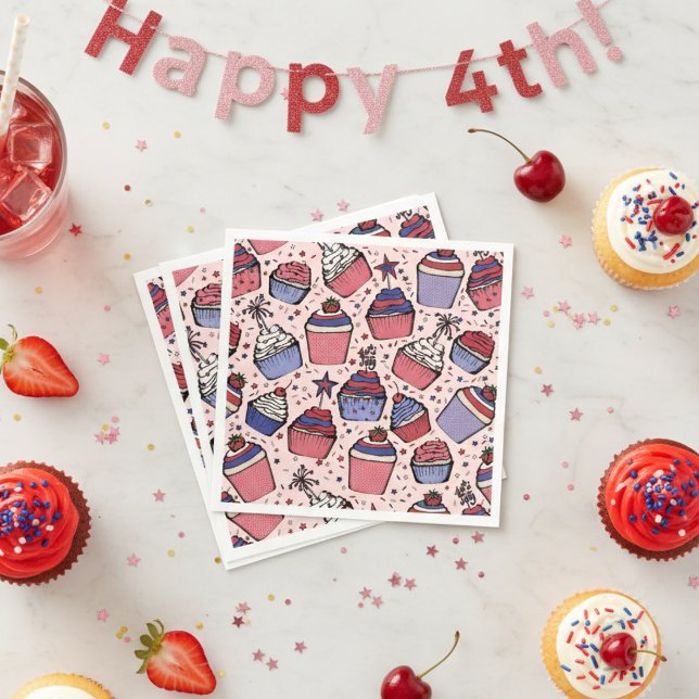 Servilleta De Papel Fiesta del pastel azul y blanco rojo patriótico Gi (Cute Pink 4th of July Party Napkins. Girly Patriotic Stars and Strips Fourth of July Cupcake Pattern)