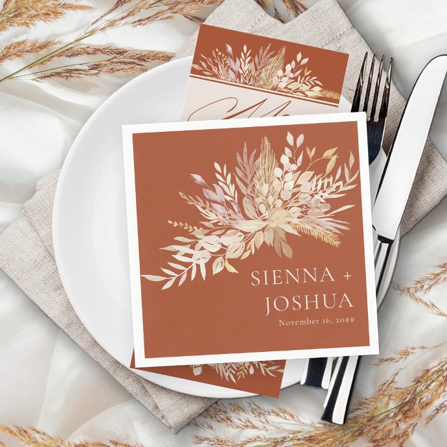 Servilleta De Papel Foliage Duet Terracotta Cream Boda Botánico (Terracotta wedding cocktail napkins with bride and groom names and elegant foliage)