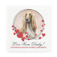 Foto de bodas del perro corazón rojo afgano