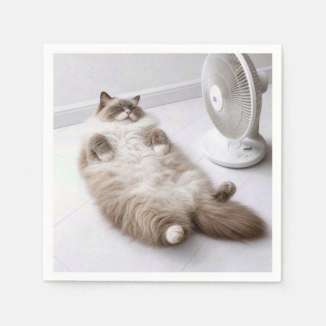 Servilleta De Papel Gato Ragdoll refrescándose con un ventilador (Anverso)