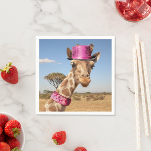 Servilleta De Papel Girafa en un gorra rosa brillante
