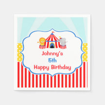 Gran carnaval de circo en rojo