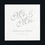 Servilleta De Papel Gray White Mr. y Mrs. | Napkins de papel boda<br><div class="desc">Clásica personalizada Sr. y Sra. Gray y Boda Blanco Papeles Napkins - Luncheon. Diseño de Elke Clarke©. Disponible en www.zazzle.com/monogramgallery. Clásicas toallas personalizadas con nombres de novias y novios y fecha de boda en un guion color plateado con un fondo blanco. El hermoso diseño es perfecto para recepciones de bodas,...</div>