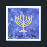 Servilleta De Papel Hanukkah Snowstorm Menorah<br><div class="desc">Una menorah de oro brillante Hanukkah superpuesta en una imagen fractal azul y blanco que recuerda a copos de nieve en una tormenta. Esta imagen también está disponible en las invitaciones del partido Chanukkah y en muchos otros artículos.</div>