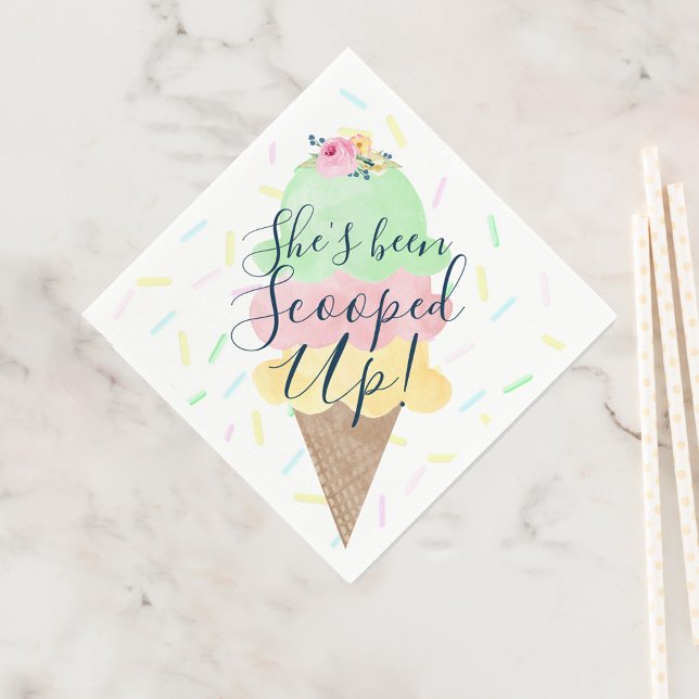 Servilleta De Papel La han sacado de la ducha de novia con helado (Sprinkle She's Been Scooped Up Ice Cream Bridal Shower Napkins)