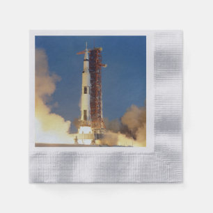 Servilleta De Papel La Tierra se sacude cuando el Saturno V ilumina el