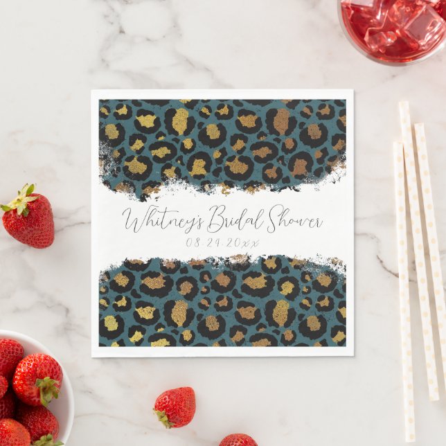 Servilleta De Papel Leopard Print Bridal Shower Cocktail Napkins (In situ)