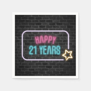 Servilleta De Papel Letrero de neón de cumpleaños 21 en pared de ladri