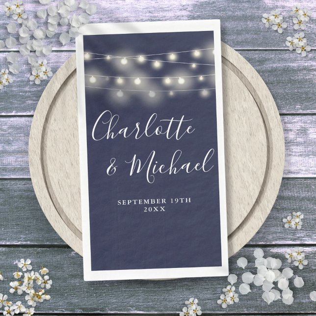 Servilleta De Papel Luces de Cuerda Azul Marino Firma Bodas Escritura (String Lights Navy Blue Signature Script Wedding Paper Guest Towels)