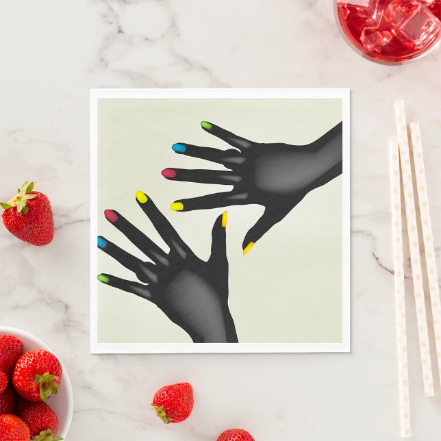 Servilleta De Papel Manos negras con uñas pintadas (Subido por el creador)