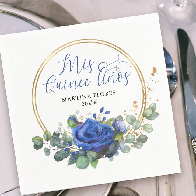 Servilleta De Papel Mi Rosa Quince Anos Blue y Fiesta Eucalyptus (Elegant Mis Quince Anos napkins with elegant blue rose floral arrangement in gold frame.)
