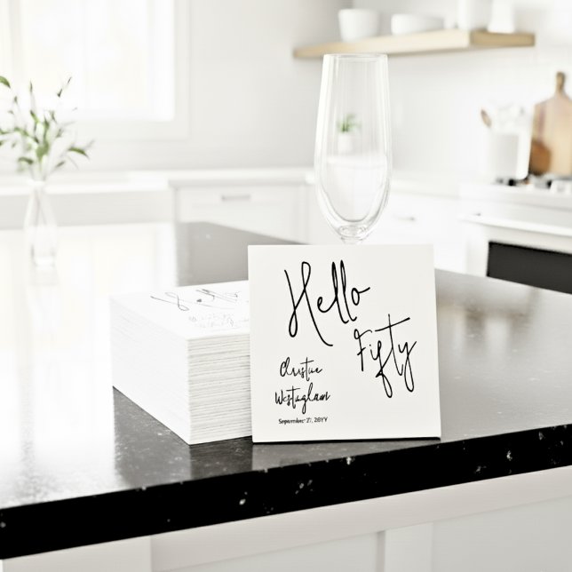 Servilleta De Papel Modern Hello Fifty Script 50th Birthday Cocktail (Subido por el creador)