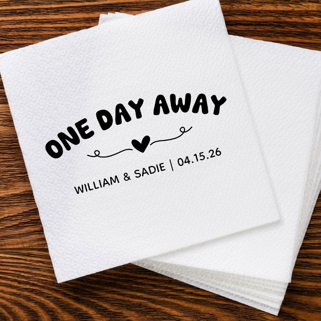Servilleta De Papel Moderno ensayo de Boda blanco y negro (Modern, playful napkins with a 'One Day Away' theme—perfect for your chic, fun rehearsal dinner. )