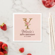 Monograma de letra Y dorada con rosas rosadas