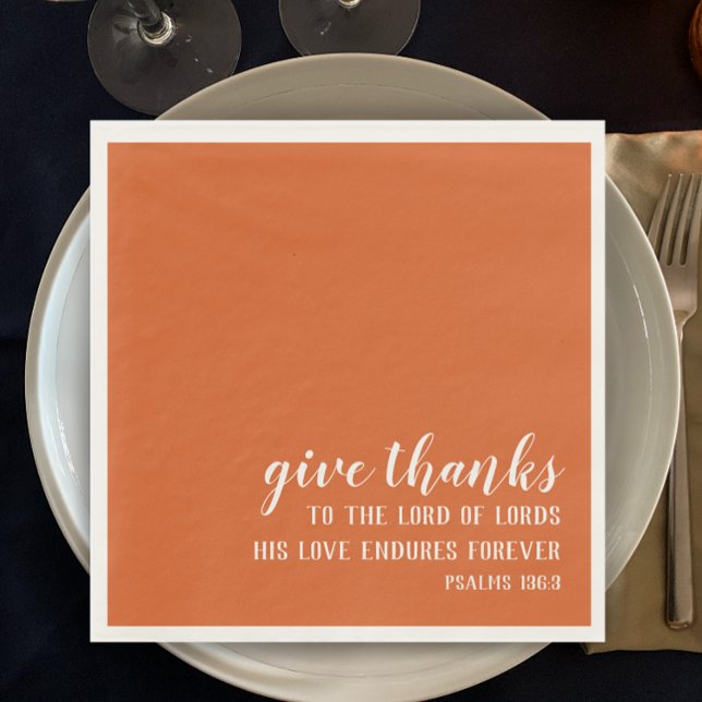 Servilleta De Papel Naranja Quemada Dar Gracias Escrituras Día de Acci (Burnt orange modern script Give thanks Thanksgiving dinner napkin. Christian religious Thanksgiving.)