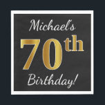 Servilleta De Papel Negro, Faux Gold 70th Birthday   Nombre personaliz<br><div class="desc">Este sencillo diseño de servilletas de papel muestra un mensaje como "¡Cumpleaños 70 de Michael!", con el "70" en un falso aspecto dorado, en un fondo de color negro. El nombre se puede personalizar. Se podría usar en una fiesta de cumpleaños para alguien que esté celebrando su septuagésimo cumpleaños. [~Z0000079]...</div>