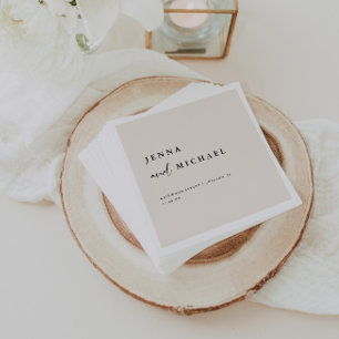 Servilleta De Papel Nombres de boda en guión beige elegante