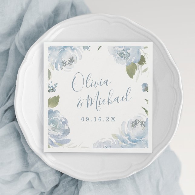 Servilleta De Papel Nombres de parejas boda floral azul polvoriento ro (Couple names Romantic dusty blue floral wedding Napkins)