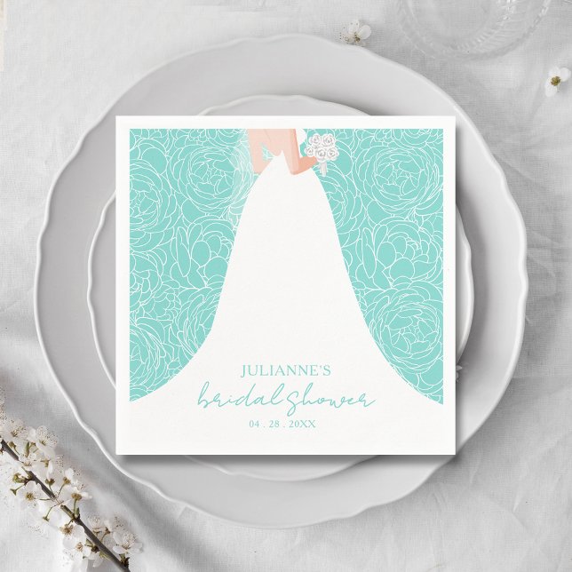 Servilleta De Papel Novia elegante sobre toallas de ducha de novia tur (Elegant bride in her gown on a background of sketched roses on turquoise bridal shower napkins)