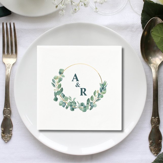 Servilleta De Papel Papel de Boda Iniciales de Verde Monograma con Amp (Ampersand monogram greenery initials wedding paper napkins add fresh elegant charm to receptions.)