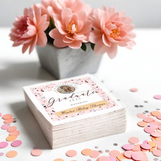 Servilleta De Papel Partido de Graduación Fotográfica Girly Pink & Blu (Girly Pink & Blue Terrazzo Photo Graduation Party Napkins)