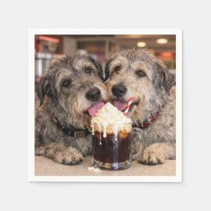 Servilleta De Papel Perros Irish Wolfhound disfrutando de un Root Beer