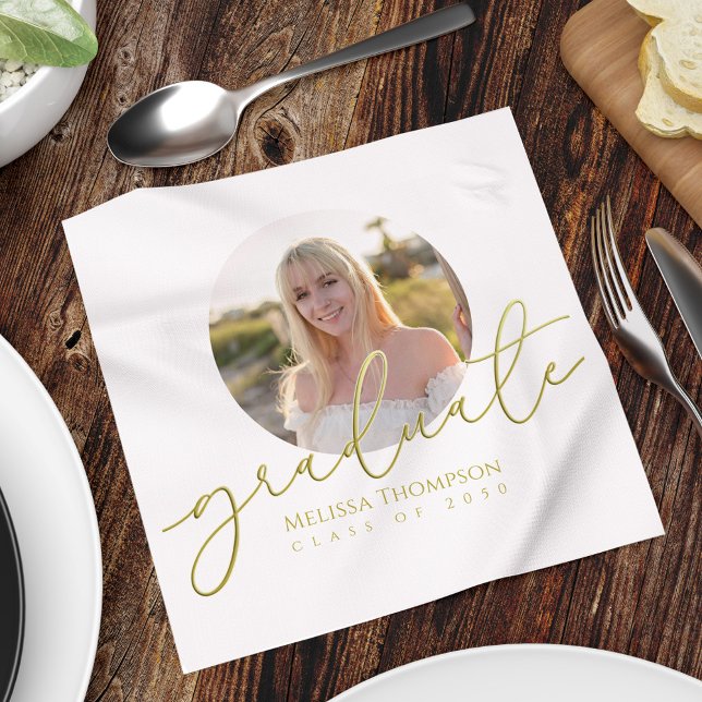 Servilleta De Papel Personalizado de fotos del Partido de Graduación d (Graduation gold script custom photo napkin.)