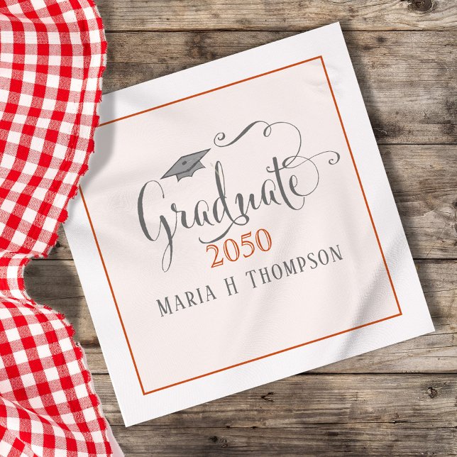 Servilleta De Papel Personalizado de guiones de partido de graduación  (Graduation orange and black script custom napkin)