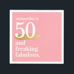 Servilleta De Papel Pink Funny Fabulous 50th Birthday Personalizado<br><div class="desc">Tu FABULOSO amigo FREAKING se merece un tema de 50 años de fiesta que muestra este hecho, y nuestras modernas y audaces toallas rosa y blanca "50 y fabulosas" son perfectas para comenzar una temática que gustará a los huéspedes. Personalizar con cualquier edad y nombre - los colores también se...</div>