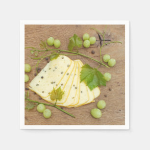Servilleta De Papel queso en rodajas con uvas