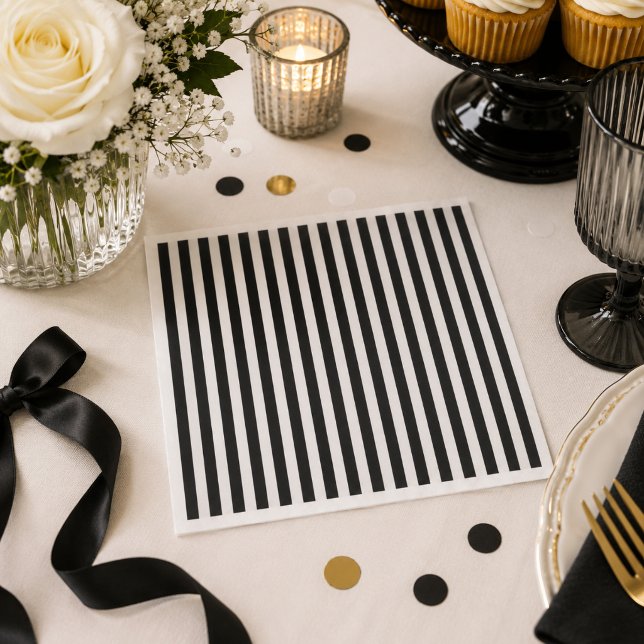 Servilleta De Papel Rayas blancas y negras (Modern Black and white stripe napkin, old money theme party decoration)