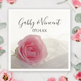 Servilleta De Papel Rosa rosa sobre Boda blanco