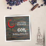 Servilleta De Papel Rustic Wood Red Wine 60th Birthday Party<br><div class="desc">Rústica Wood Red Wine 60th Birthday Party Napkins. Toallas de cumpleaños con fondo rústico de madera oscura y vidrio abstracto con vino tinto. El texto está en un guión blanco de moda y es fácilmente personalizable.</div>