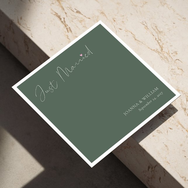 Servilleta De Papel Sage Green acaba de casarse con Bodas con nombres (Sage Green Just Married Wedding Napkins with Names)