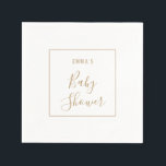 Servilleta De Papel Servilletas de ducha de novia doradas minimalistas<br><div class="desc">Lleve un toque de elegancia a su evento con estas servilletas de ducha de novia doradas minimalistas. Con un diseño limpio y sutiles acentos dorados, son el complemento perfecto para un tema de ducha de novia moderno, chic o elegante. Úselas para cócteles, postres o en la mesa del buffet para...</div>