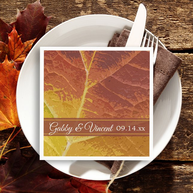 Servilleta De Papel Sombras del Boda de la hoja de otoño (Set your seasonal Fall table with the natural Shades of Autumn Leaf Disposable Napkin)