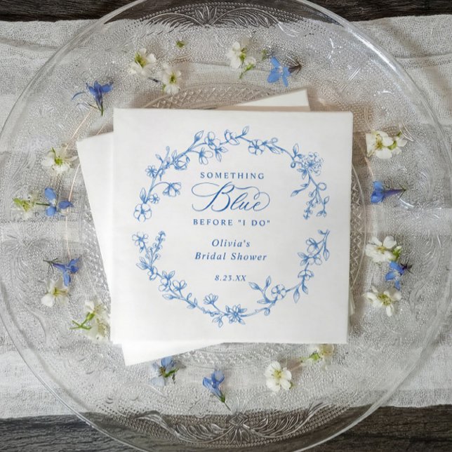 Servilleta De Papel Something Blue French Toile Wreath Bridal Shower (Blue and white wildflower bridal shower napkins with French vintage toile design)