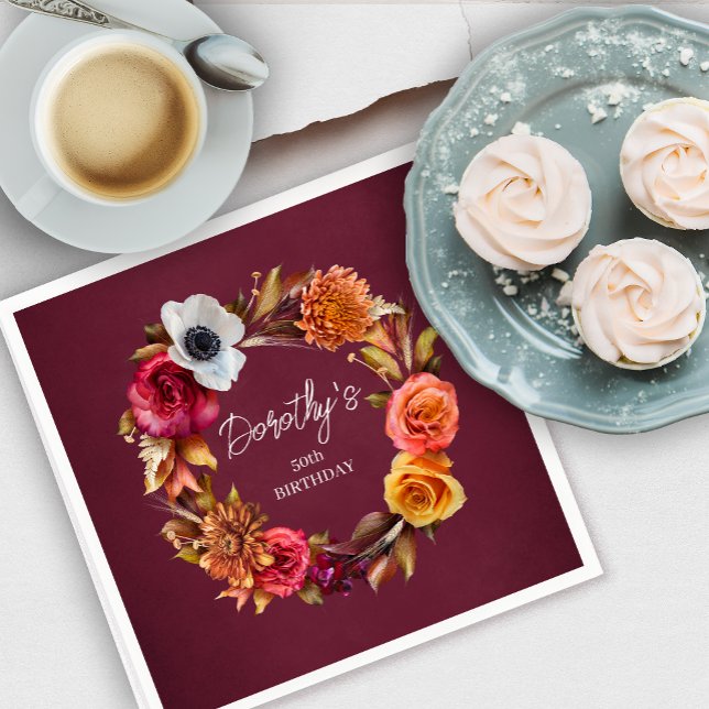Servilleta De Papel Tierra Tone Burgundy Cae Flores 50 cumpleaños (Add a personalized napkin to your 50th birthday party table to create a unique experience!)