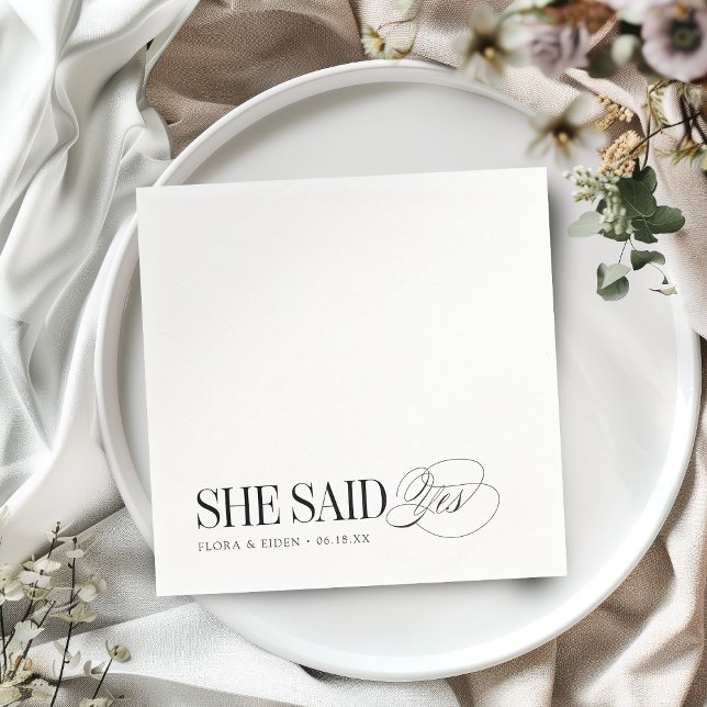 Servilleta De Papel Timeless Typography She Said Yes Engagement Party (Timeless Typography She Said Yes Engagement Party Napkins)