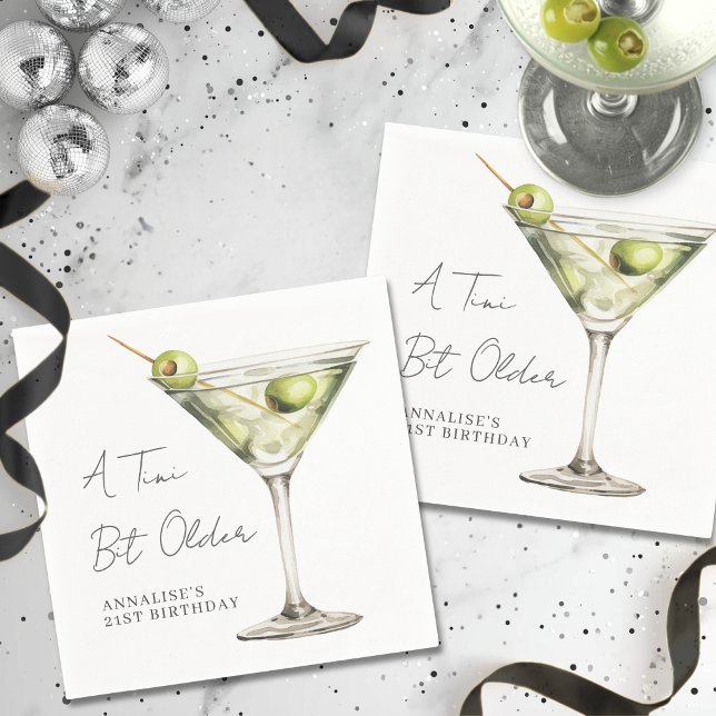 Servilleta De Papel Tini Bit Older Martini Fiesta de Cumpleaños (Tini Bit Older Martini Birthday Party Napkins)