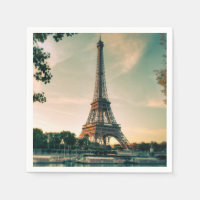 Torre Eiffel arrojar almohada