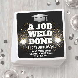 Servilleta De Papel Una antorcha de soldadura de trabajo y provoca la 