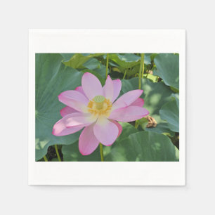 Servilleta De Papel Una flor de loto vibrante