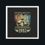 Servilleta De Papel Vintage de 70 años 1952 Classic Car 70th Birthday<br><div class="desc">Camisetas de navidades divertidos,  hombres de camisetas navideñas divertidos,  Navidades graciosos,  niños de camisas de regalo,  camiseta de regalo de agradecimiento divertida,  hombres de camisetas de agradecimiento,  mujeres de camisetas de agradecimiento</div>